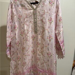 Farah Talib AzizFloral Pink Tunic with Embroidered Details